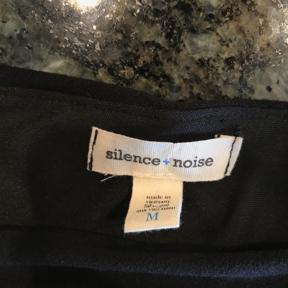 Urban Outfitters Deep V Crop Tops - Picture 5 of 5